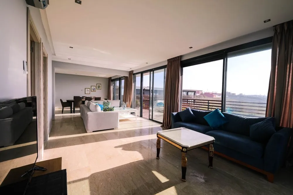 Ocean-view apartment
